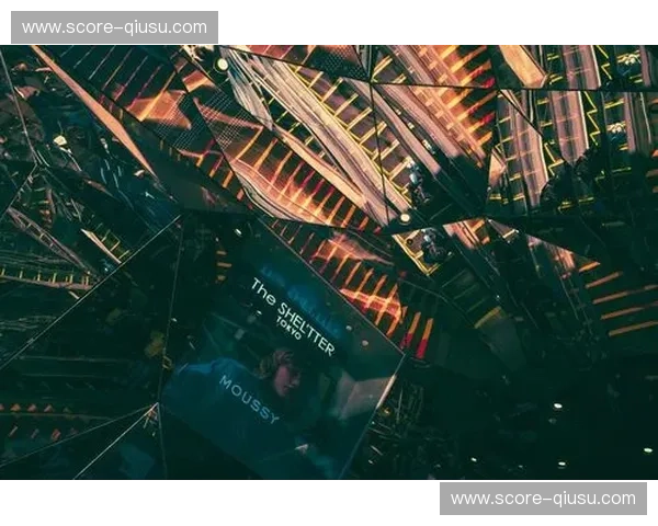 东京VS：在霓虹与静谧的平行宇宙中，寻找失落的自我